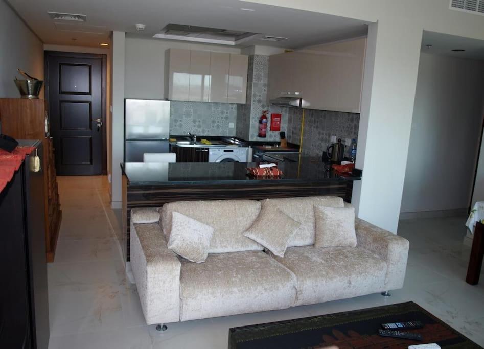 Elegant And Comfortably Furnished 2Brh Apartment In A Quiet Area! Dubai Exterior foto