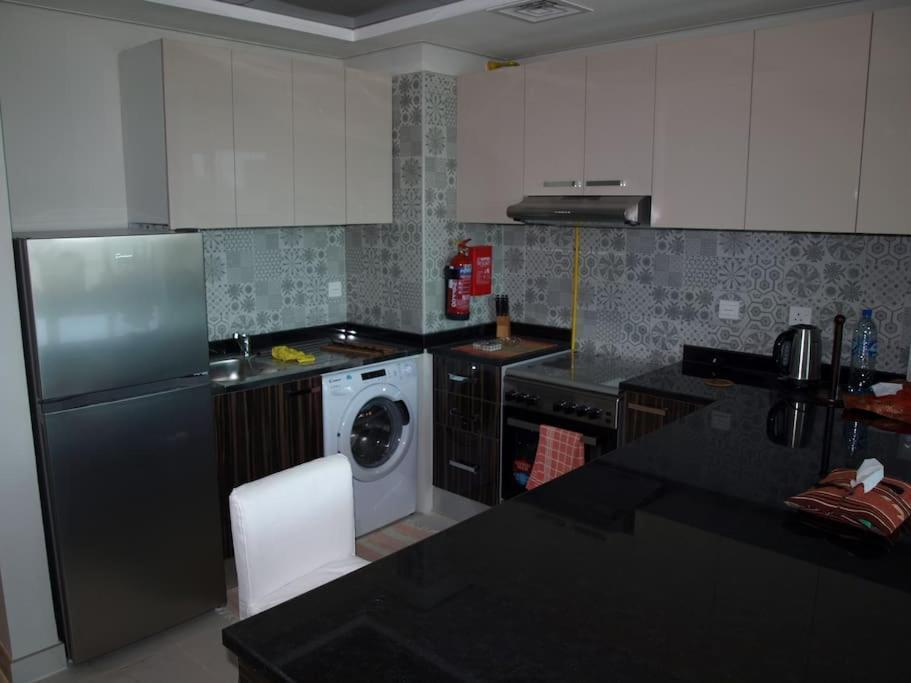 Elegant And Comfortably Furnished 2Brh Apartment In A Quiet Area! Dubai Exterior foto